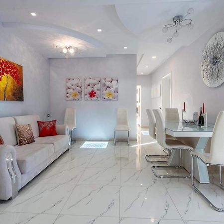 Apartment In Saranda Luaran gambar