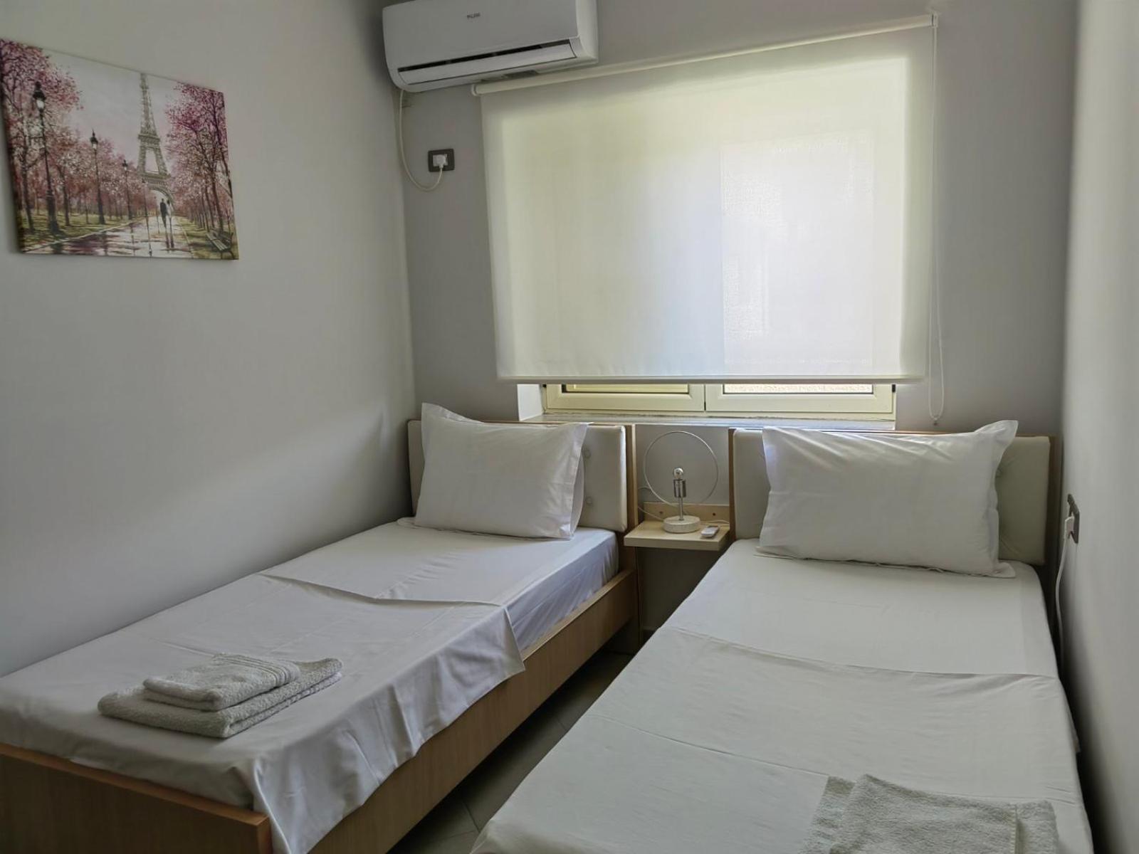 Apartment In Saranda Luaran gambar