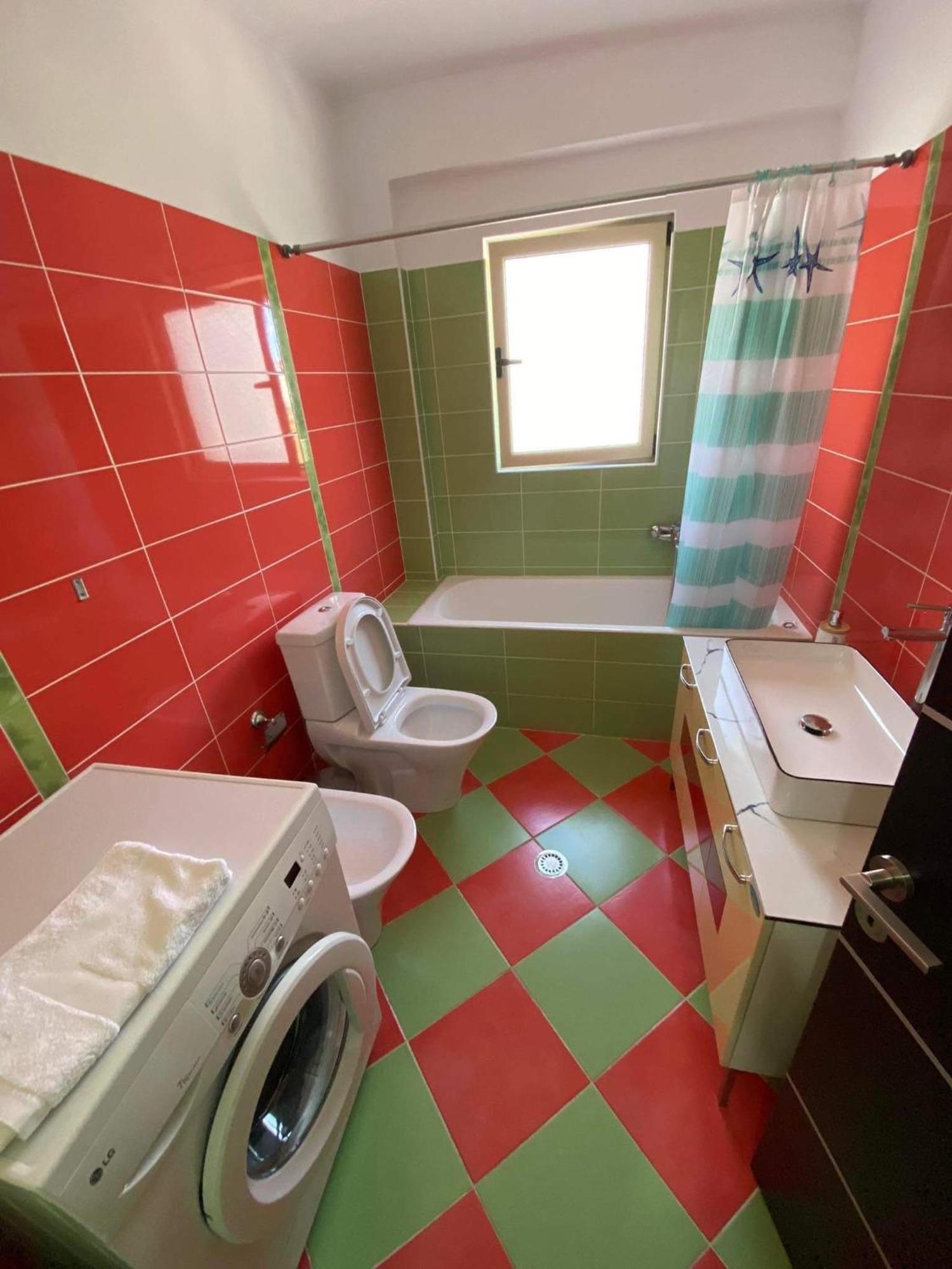 Apartment In Saranda Luaran gambar