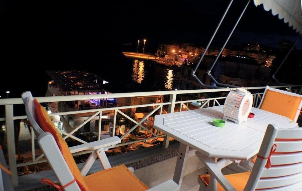 Apartment In Saranda Luaran gambar
