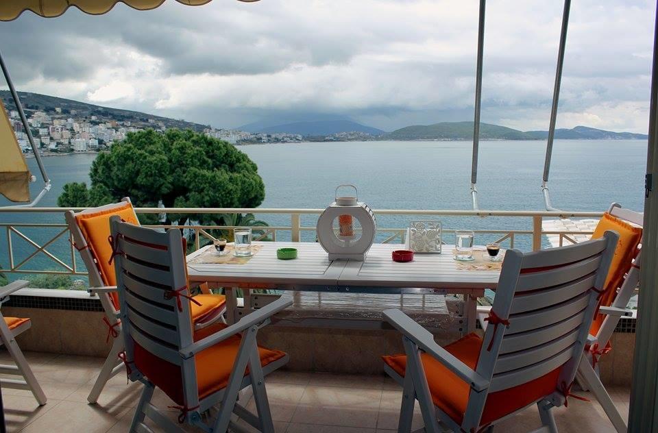 Apartment In Saranda Luaran gambar
