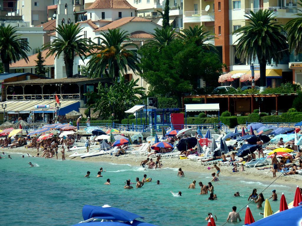 Apartment In Saranda Luaran gambar