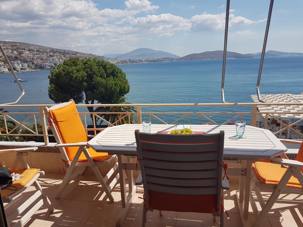 Apartment In Saranda Luaran gambar